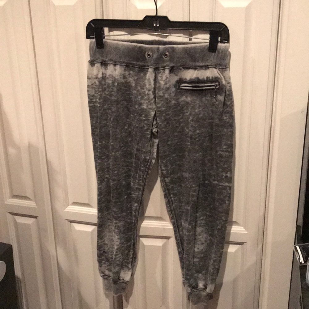 Capri sweats